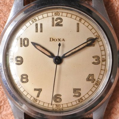 画像2: DOXA・